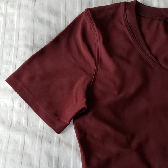 Mexxsport Burgundy Top - Picture 5 of 6